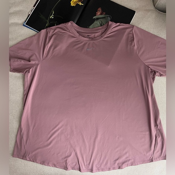 Nike One Training Dri-Fit T-Shirt In Smokey Mauve Size 1X - Picture 5 of 15